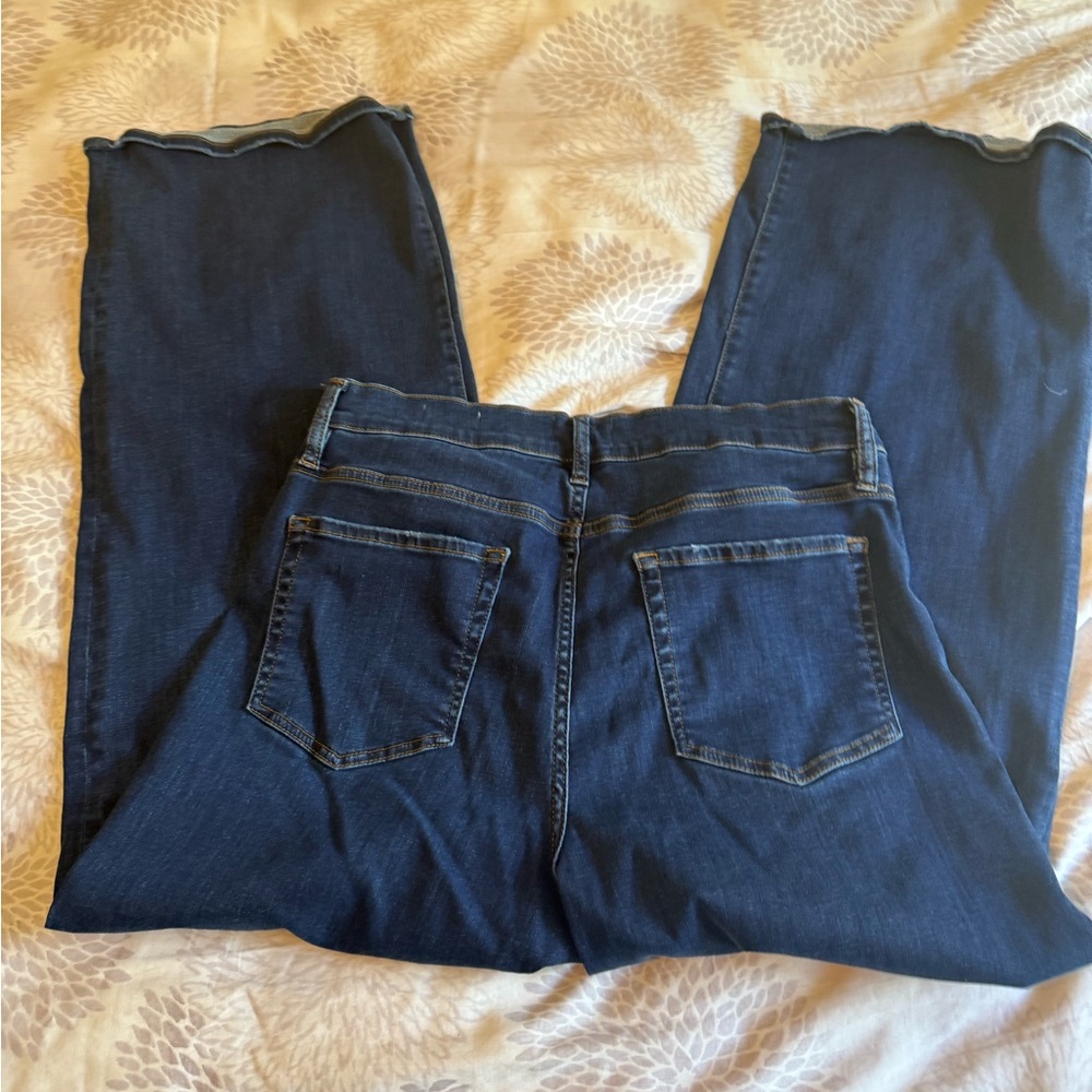 Frame Le Slim Palazzo Women’s Stretch Jeans- Classic Back Pocket Design